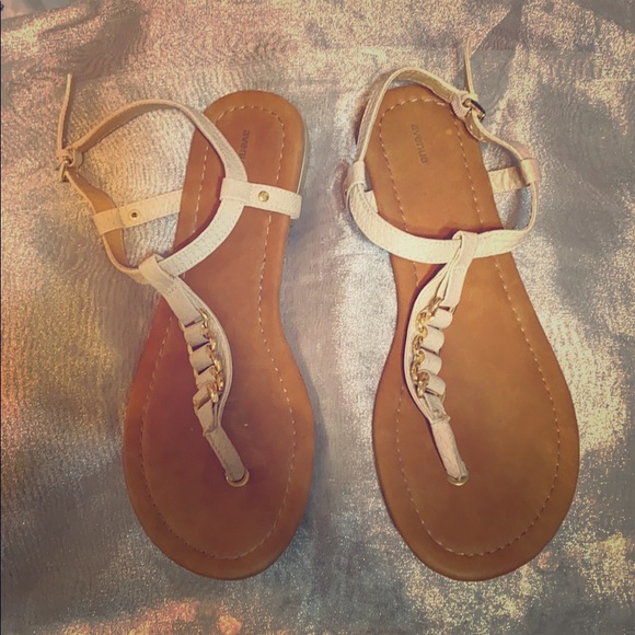 avenue shoes wide width